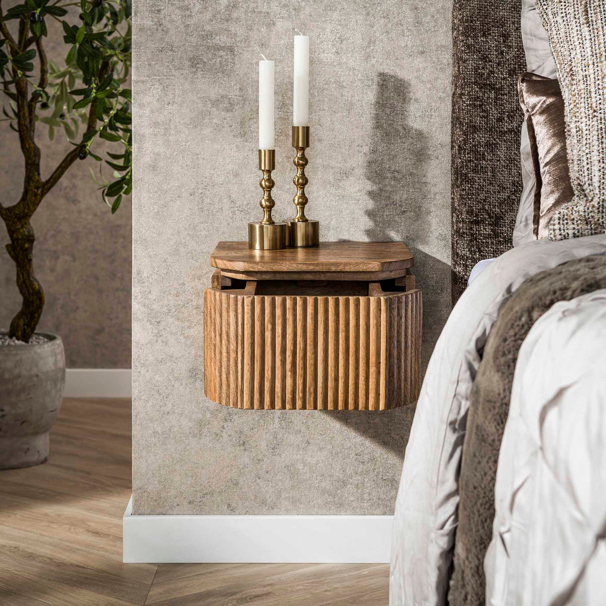 Floating Nightstand Mango wood Sand – 1 Drawer