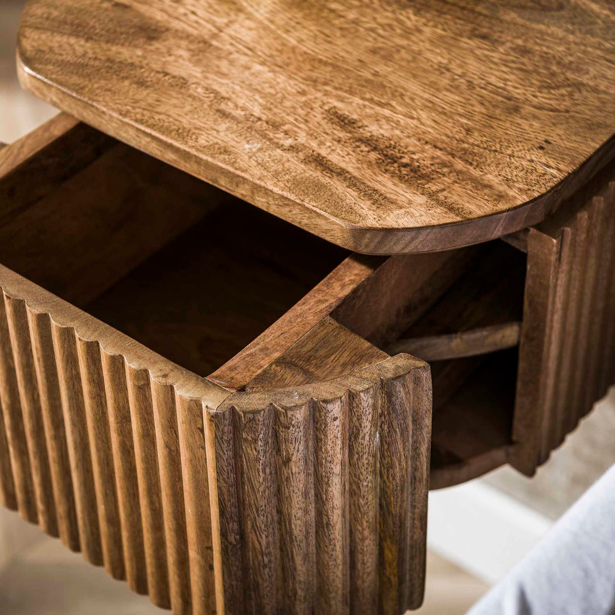 Floating Nightstand Mango wood Sand – 1 Drawer