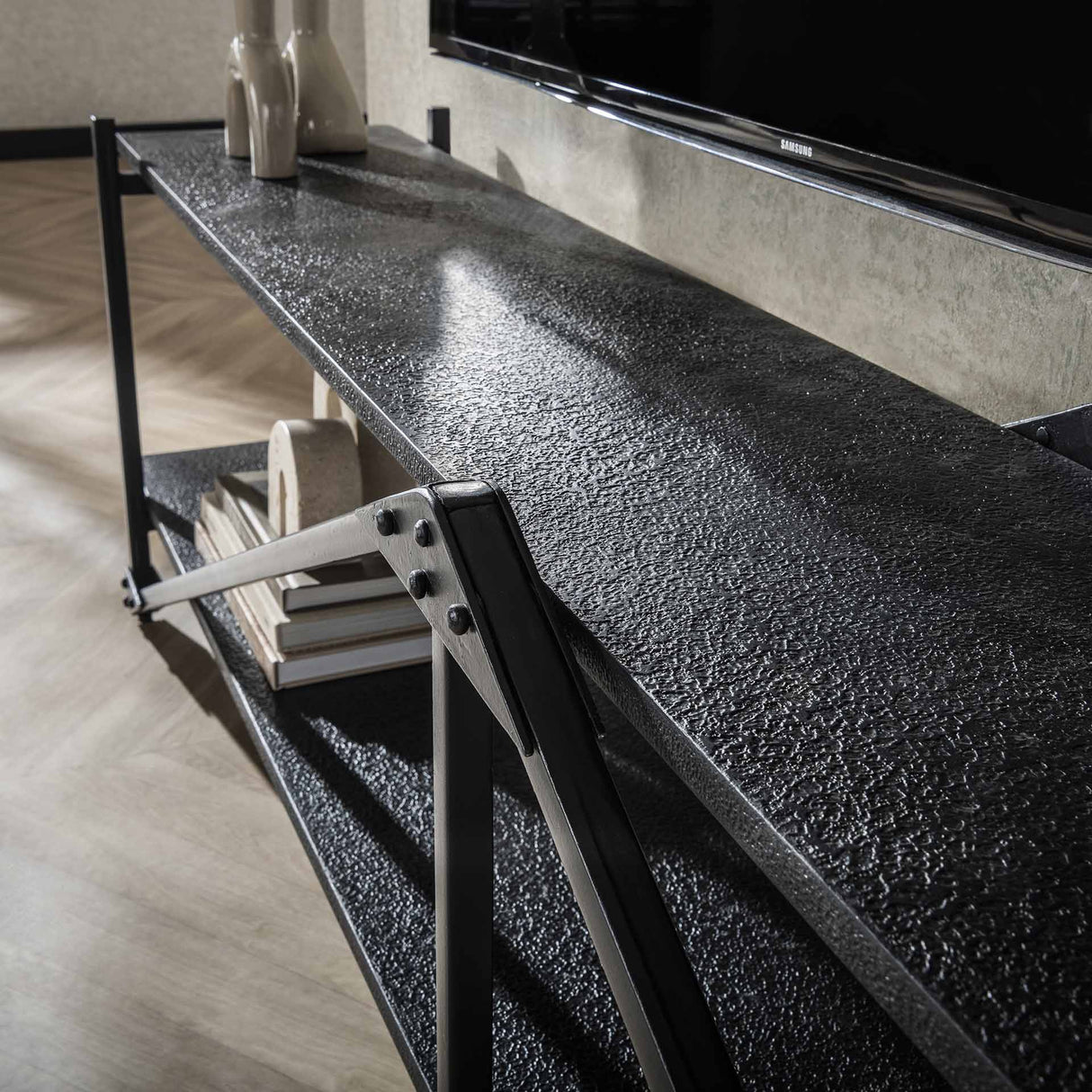 TV Meubels - TV Meubel Loek Grijs Metaal 220 cm - Dimehouse