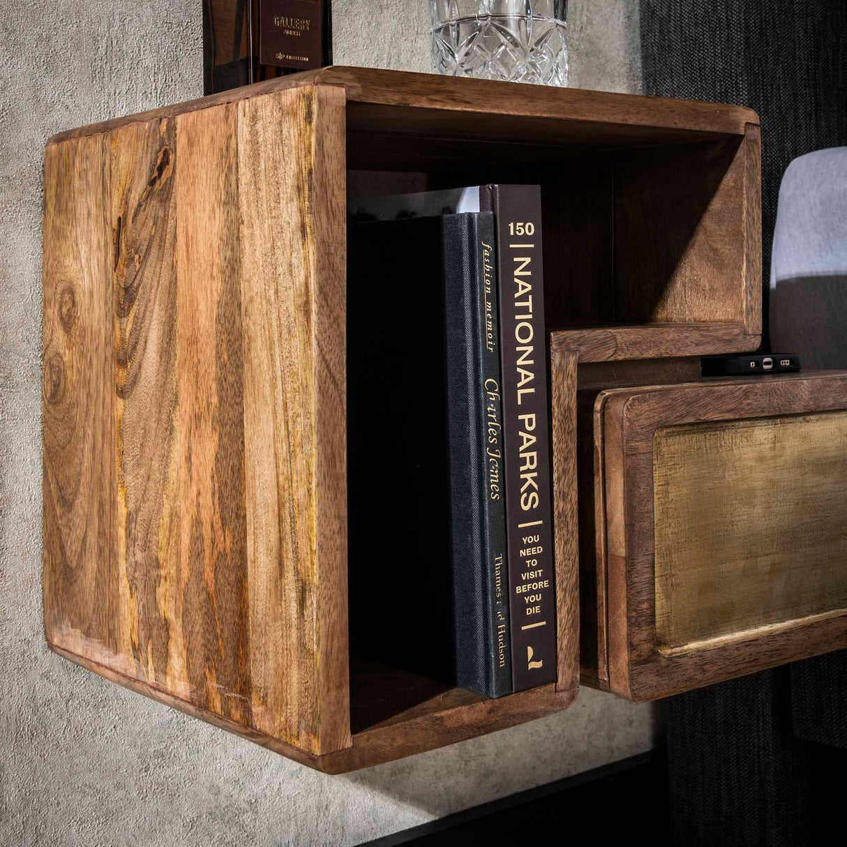 Solano Set of 2 Nightstands Solid Mango Sand Brass