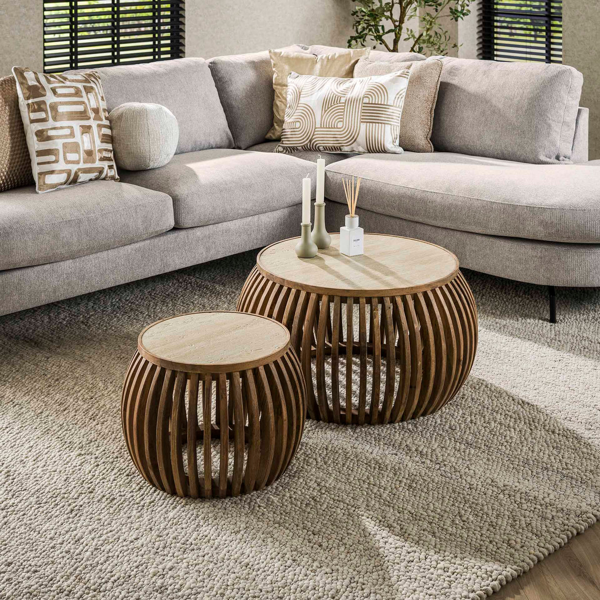 Vento Curve Coffee Table Ø75 solid mango sand set of 2