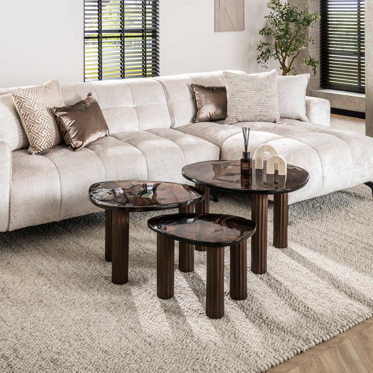 Coffee table Vesta L antique copper 70x59 cm