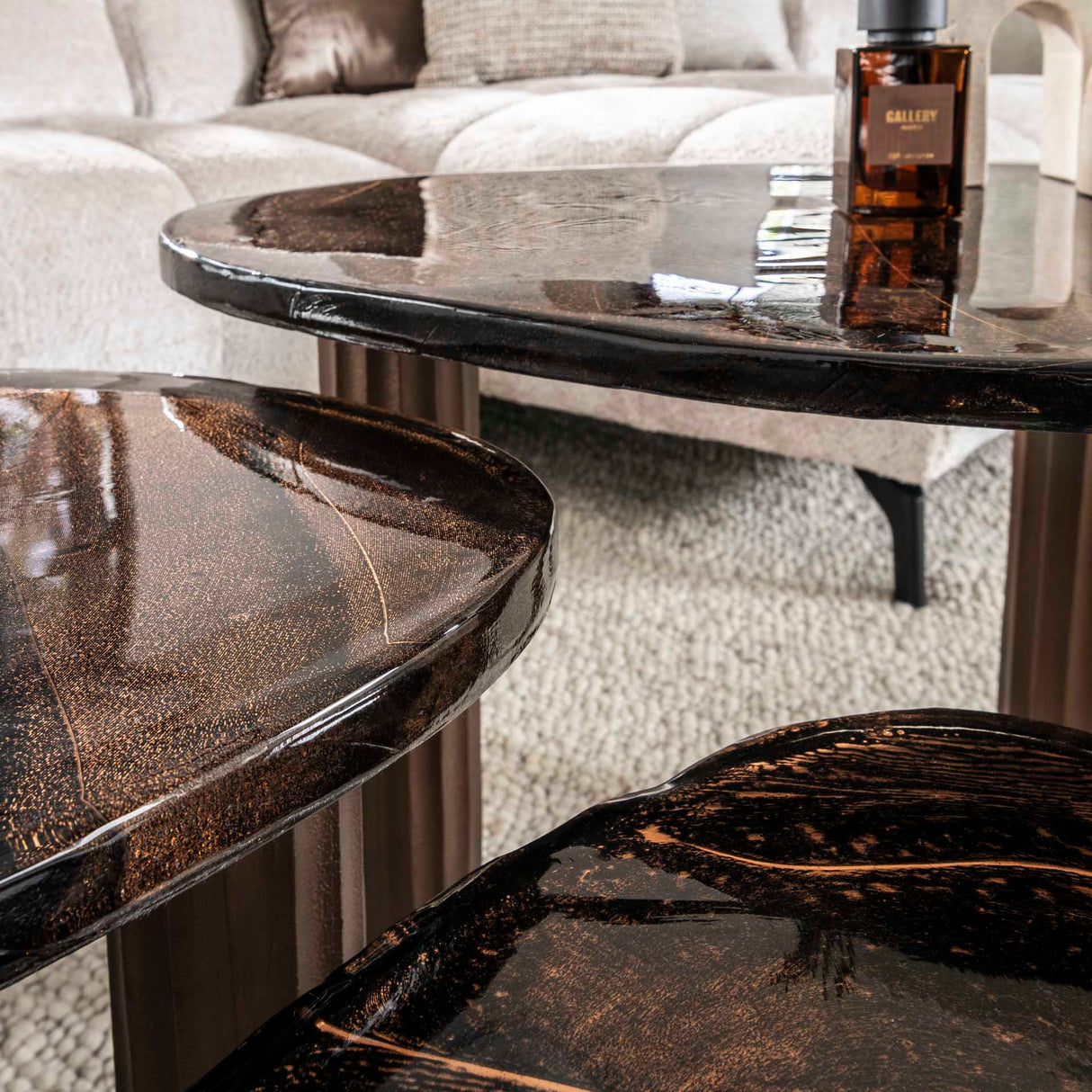 Coffee table Vesta L antique copper 70x59 cm