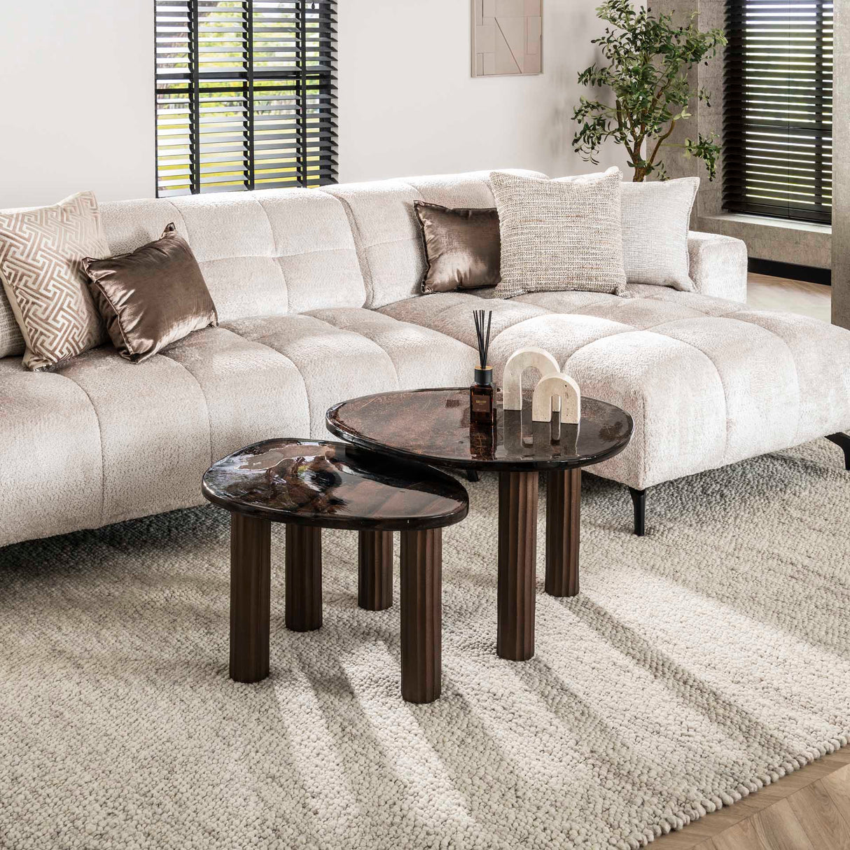 Coffee table Vesta L antique copper 70x59 cm