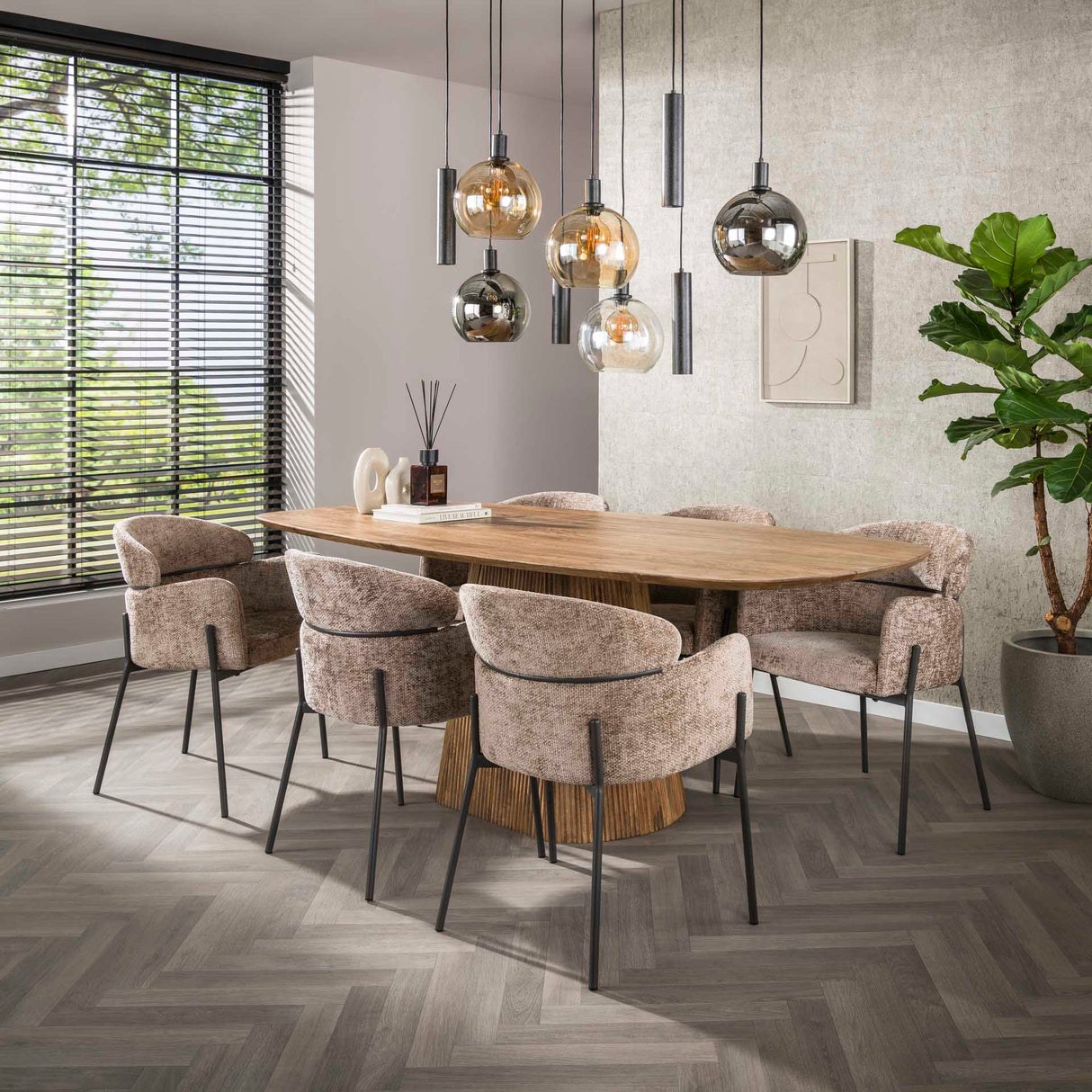 Dining room chair Chenille Taupe with round back and arm - Lola