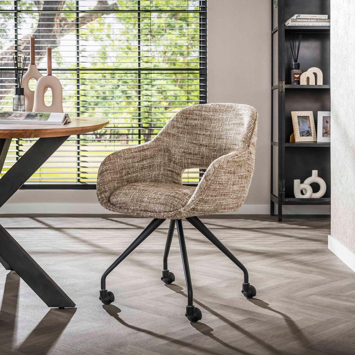 Dining chair with wheels Springo swivel Eagle fabric Sand