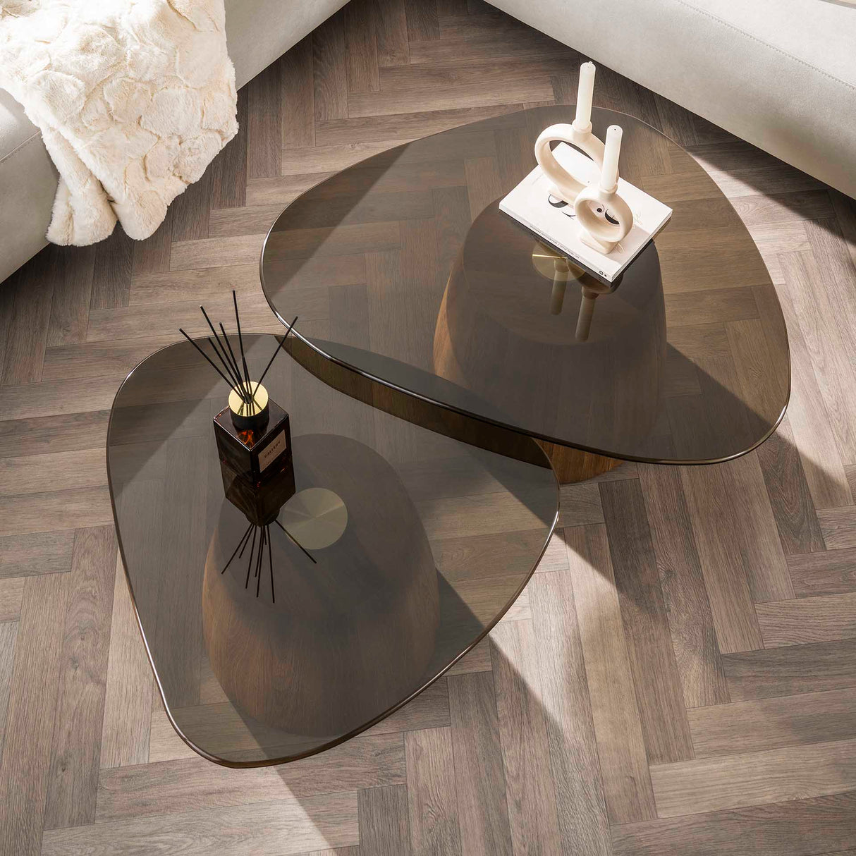 Set of 2 Marea triangular coffee tables bronze glass 91x71 cm