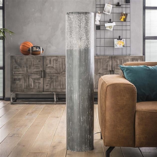 Vloerlamp Eleanor Metal DH Interior Grijs LxBxH 127x29x29 Metaal Sfeerfoto vooraanzicht