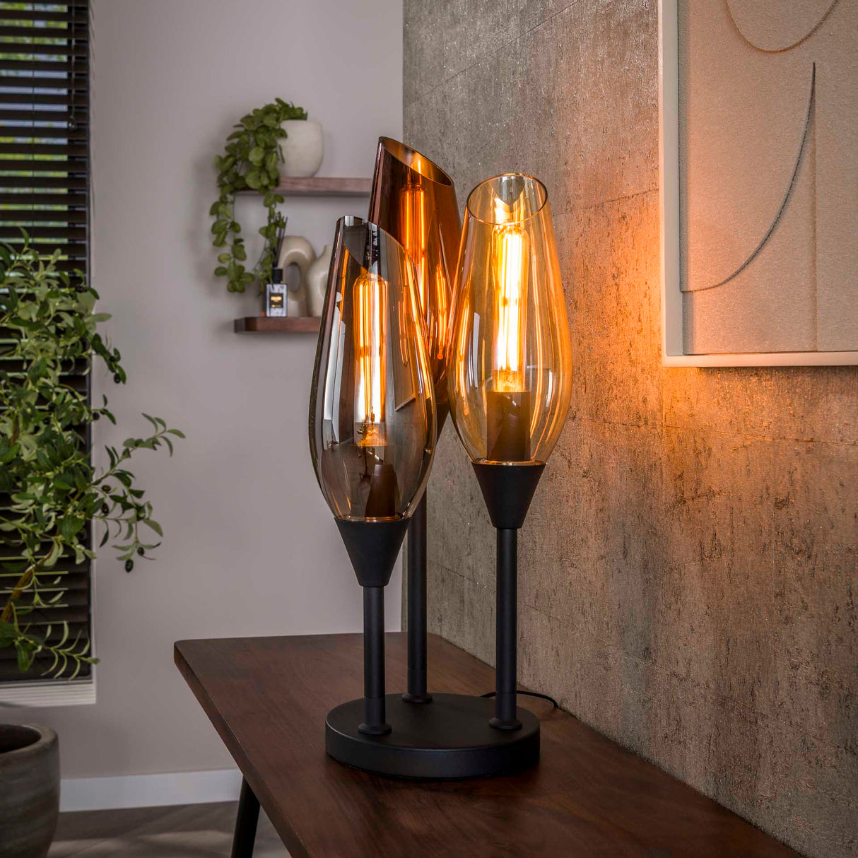 Nora 3-light table lamp black