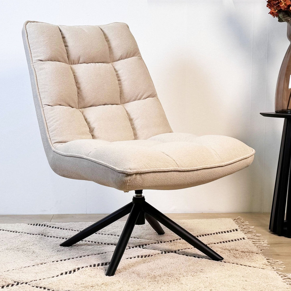 Yuki Swivel Armchair Beige Bouclé 360° Rotatable
