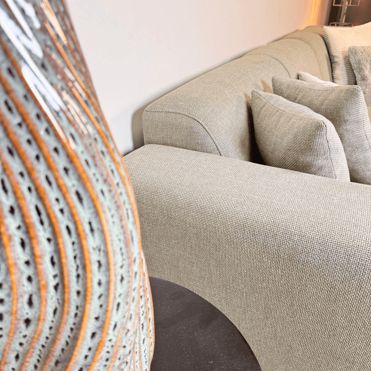 Corner sofa with compact lounge beige recycled fabric Moby - right