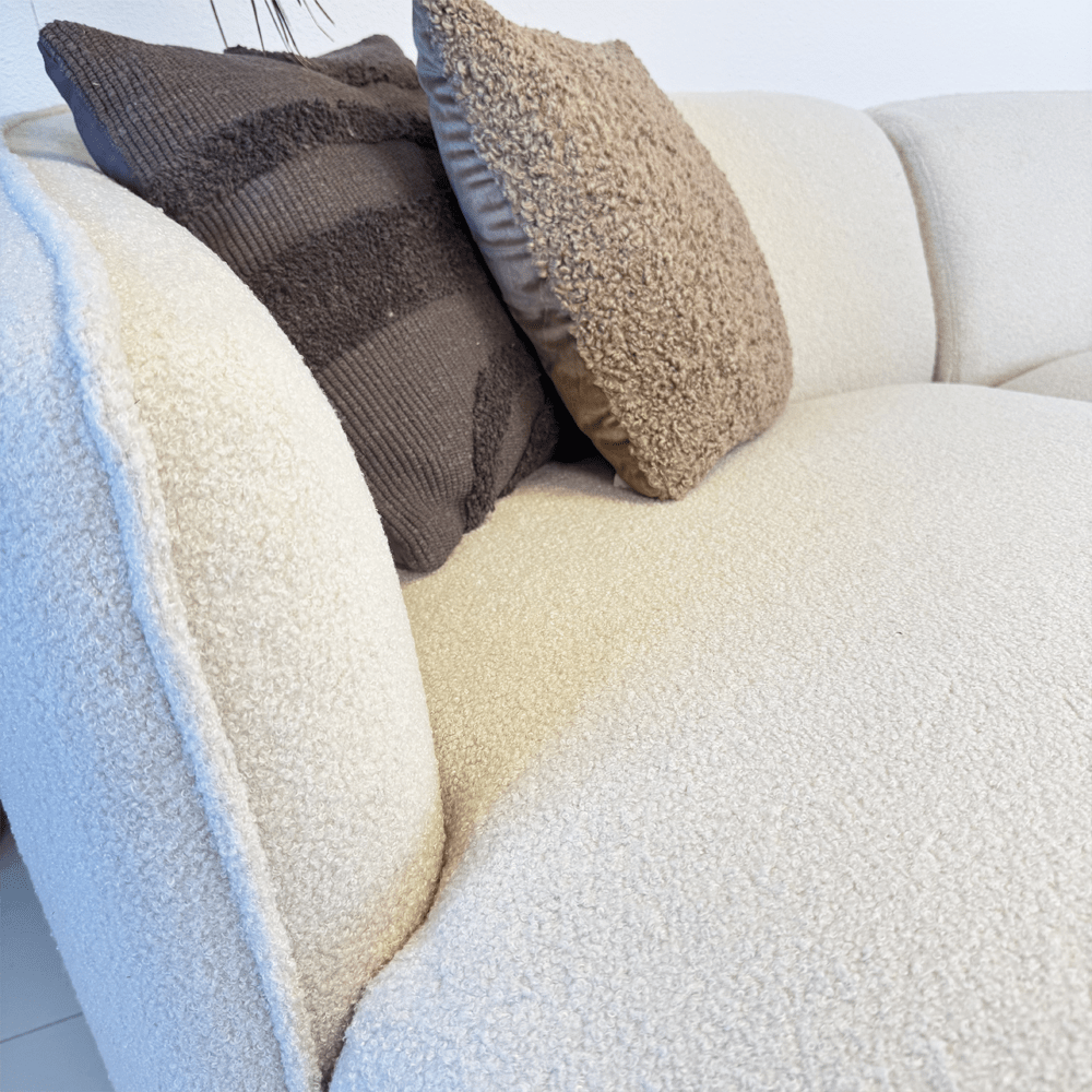 Corner sofa with organic shape crème curly Sophie - left