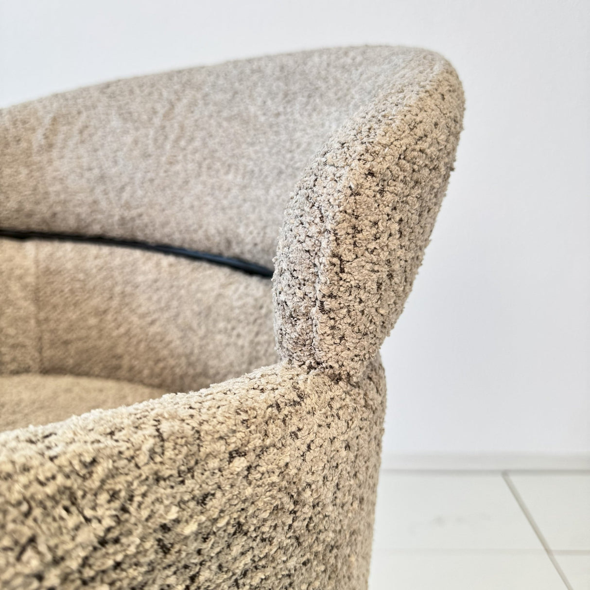 Dining room chair Bouclé Beige - Japandi - round shapes - Lola