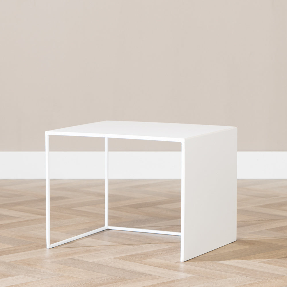 Side table Bianca metal white 37 cm high Powder-coated metal