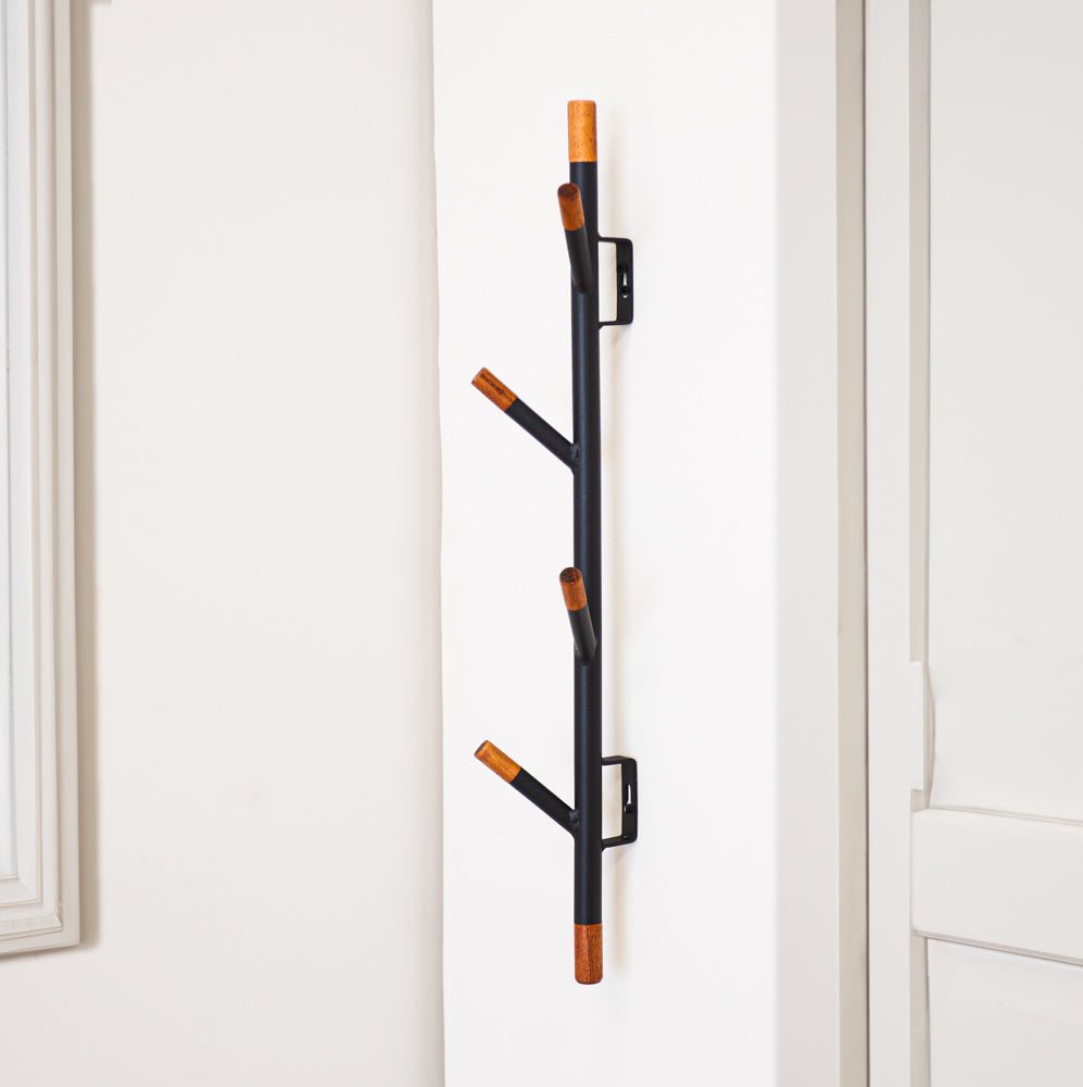 Coat rack Taf Dimehouse Black, Brown LxWxH 51x31x23 Metal Atmospheric photo diagonal front view