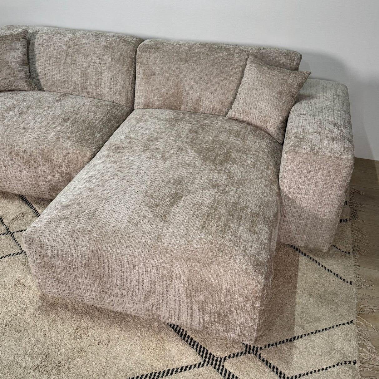Corner sofa Wayne Chenille Taupe 260cm - Left & Right Mountable