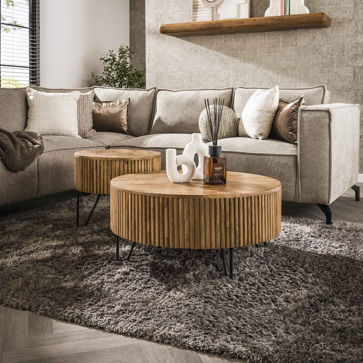 Set of 2 round coffee tables Maria Mangohout