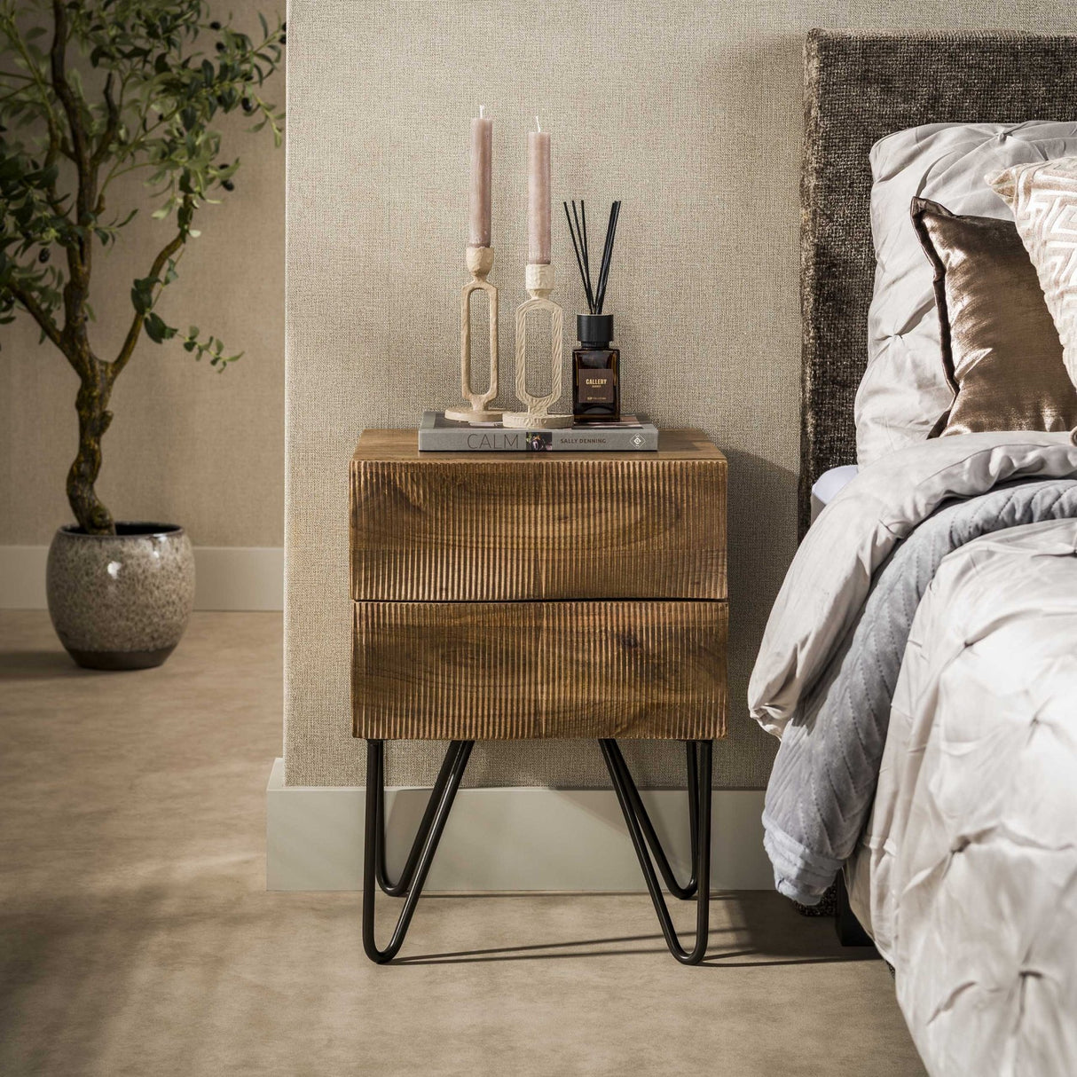 Bedside table 2 drawers sand color Mango wood Oona