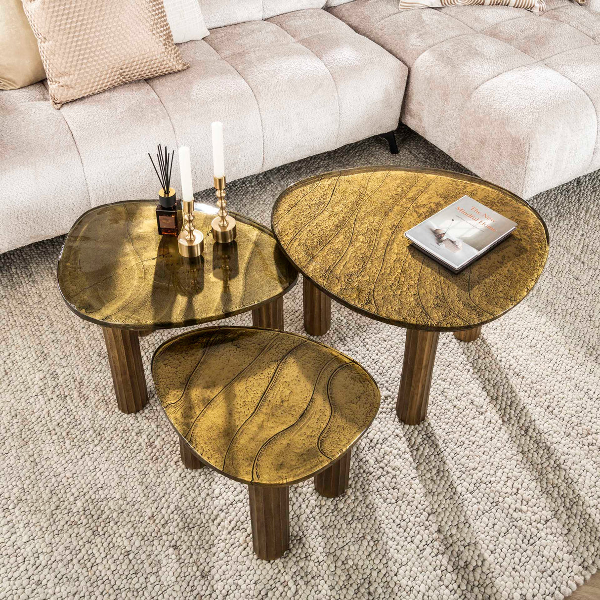 Organic coffee table Aurora L – Antique gold – 70x59 cm 