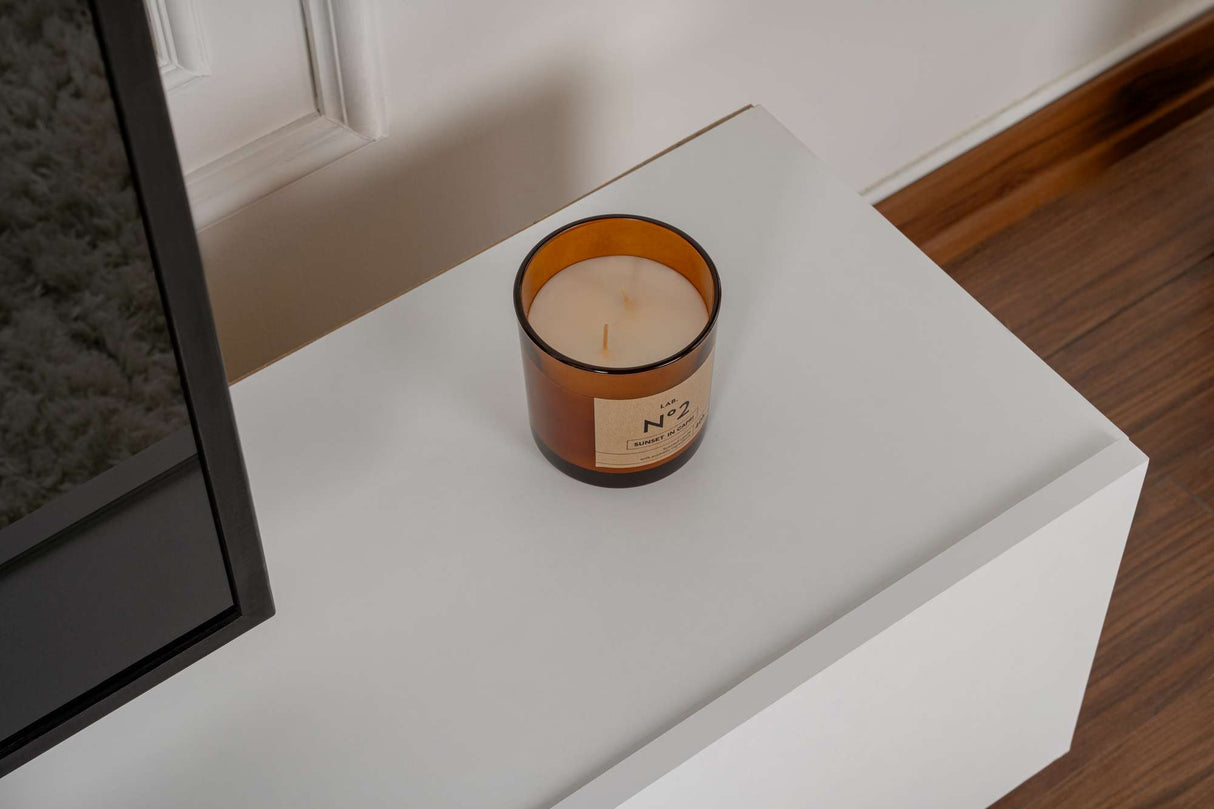 Alvin dressoir wit met houten poten 180 cm Melamine gecoat houtcomposiet