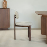Eetkamerstoelen-Japandi Eetkamerstoel Miyo Bouclé Zandkleur - Walnootlook Frame-Dimehouse