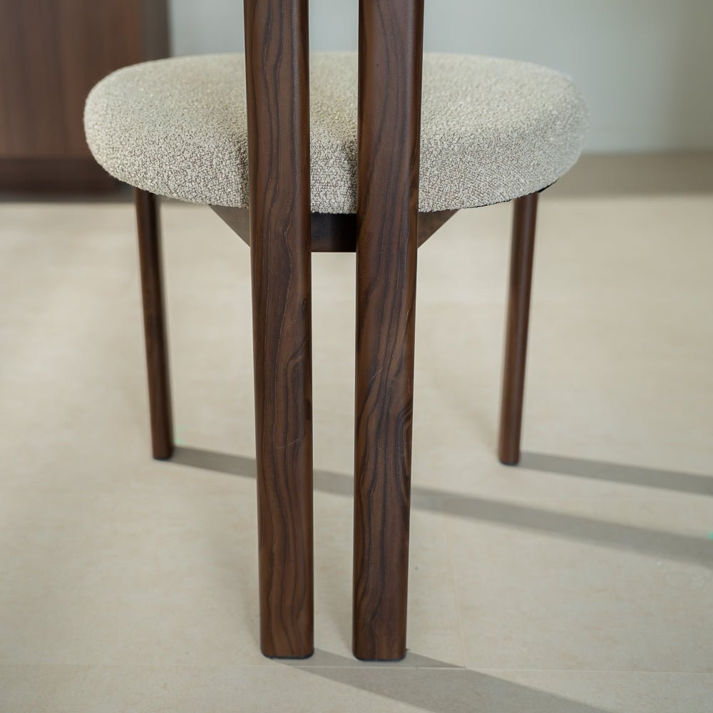 Eetkamerstoelen-Japandi Eetkamerstoel Miyo Bouclé Zandkleur - Walnootlook Frame-Dimehouse