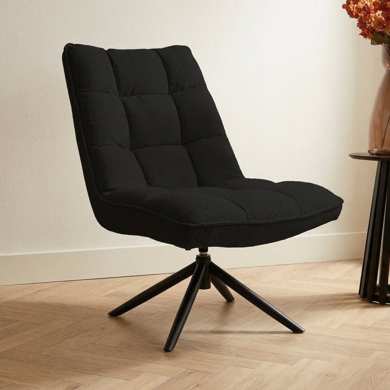 Draaifauteuil Yuki Zwart Bouclé 360° Draaibaar sfeerfoto in modern interieur