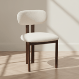 Japandi Eetkamerstoel Miyo Bouclé Beige - Walnootlook Frame
