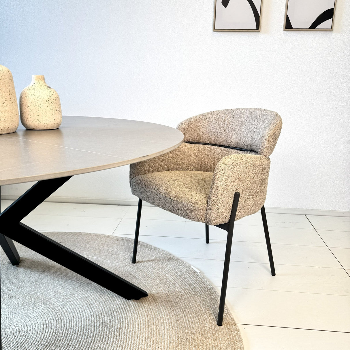 Dining room chair Bouclé Beige - Japandi - round shapes - Lola