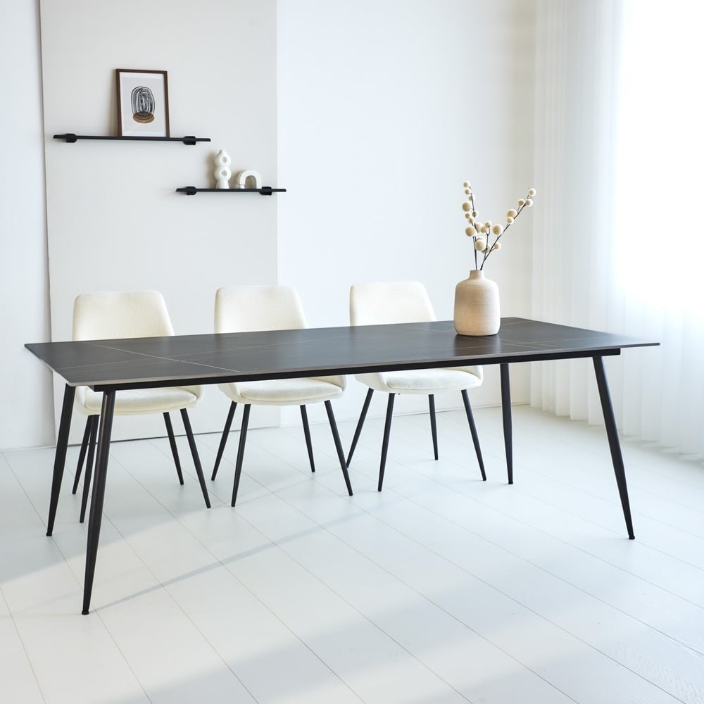 Eettafel Jules Black Dimehouse Zwart LxBxH 237x112x13 Sintered stone Sfeerfoto in situatie